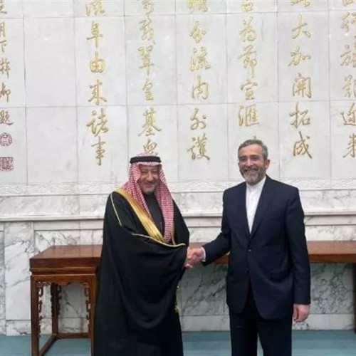 Diplomats Discuss Promotion of Iran-Saudi Ties