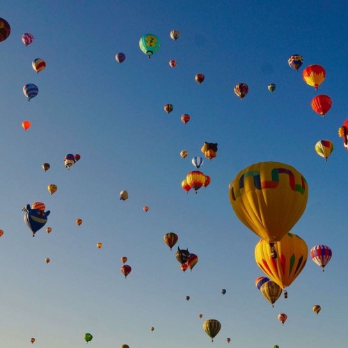 Graphic Scenes of Tourists Burning Alive on a Balloon
